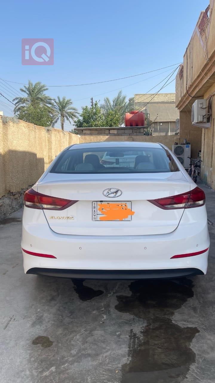 هیوندای ئەلەنترا